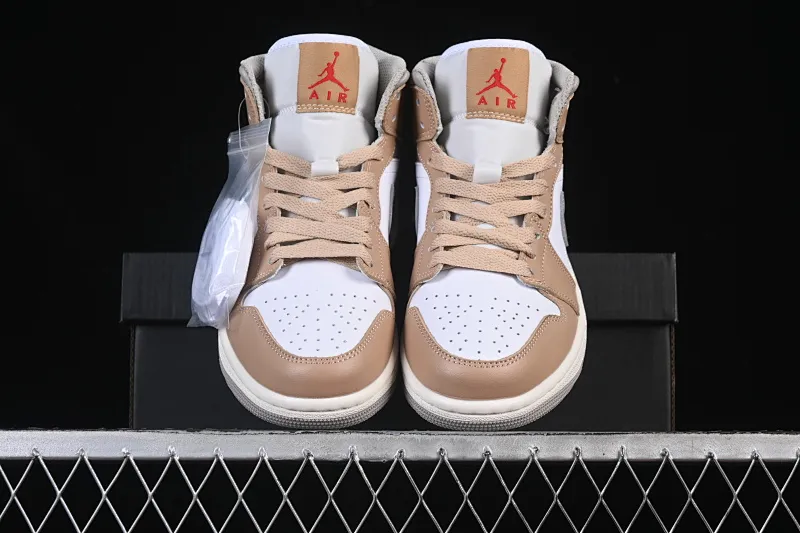 All categories Air Jordan Jordan series basketball shoes Air Jordan 1 Mid Air Jordan 1 Mid AJ1 Joe 1 white wheat Chinese culture and leisure sneakers DQ8426-200